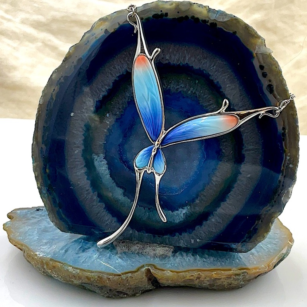 Vtg.16” Franz Breuning Signed Elegant Porcelain Blue Fade Butterfly Necklace - Picture 3 of 8